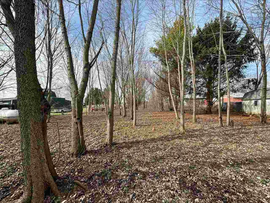 1722 N JACKSONBURG ROAD, Cambridge City, IN 47327 - #2