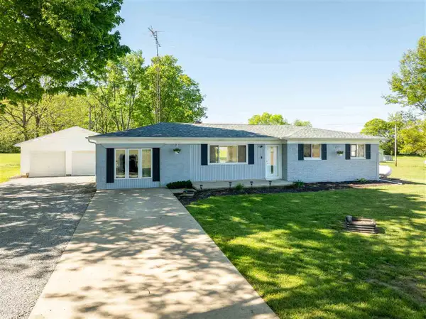 205 College Corner Road, Centerville, IN 47330