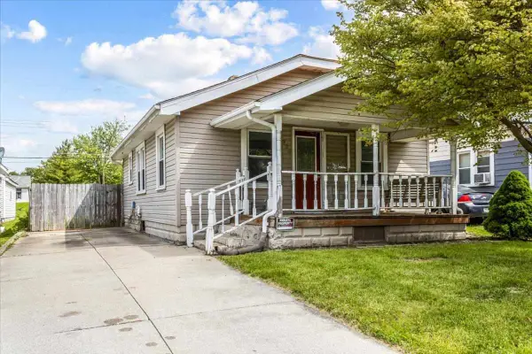908 W 14th Street, Muncie, IN 47302