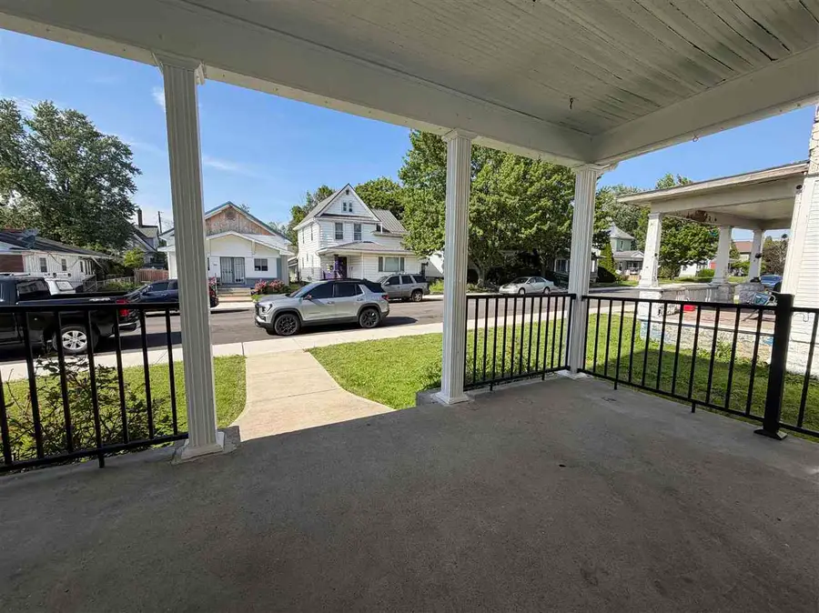 815 W 1st Street, Marion, IN 46952 - #3