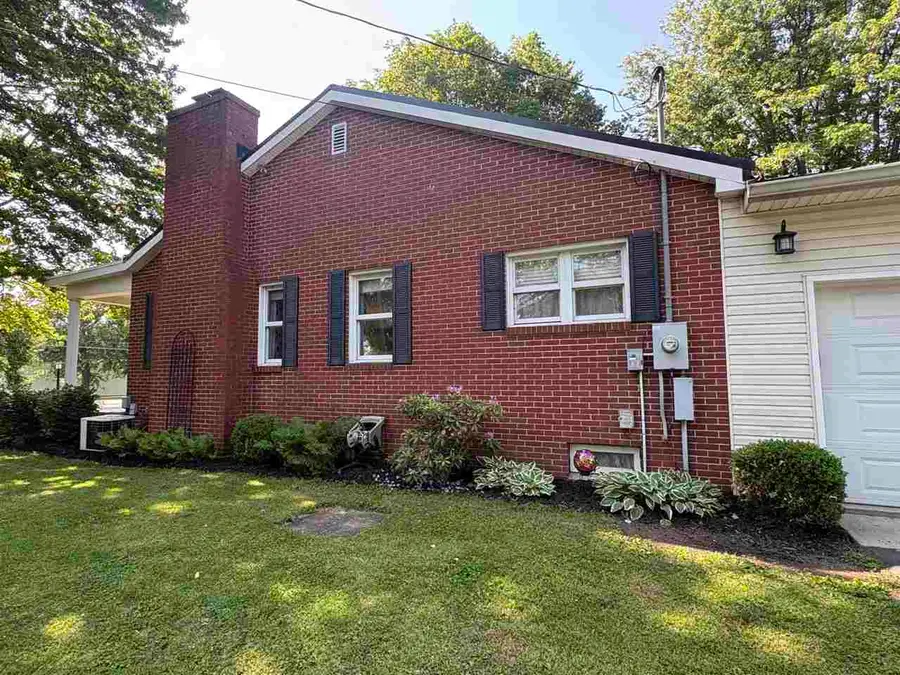 1721 S ST RD 1, Connersville, IN 47331 - #3