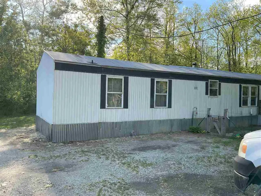 5447 & 5449 S GARRISON ROAD, Connersville, IN 47331 - #3