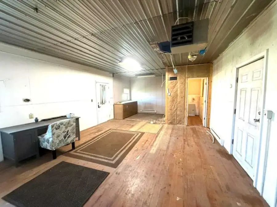 7224 W US Highway 40, Centerville, IN 47330 - #3