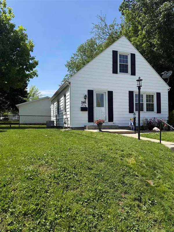 238 Cartwright Dr, Richmond, IN 47374