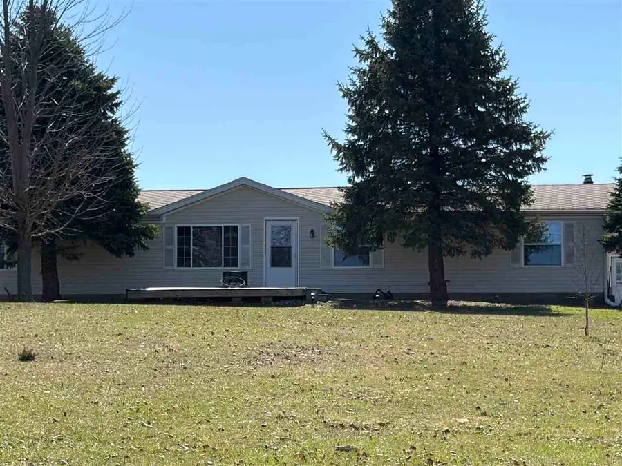 3155 W RANDOLPH CO LINE ROAD, Fountain City, IN 47341 - #3