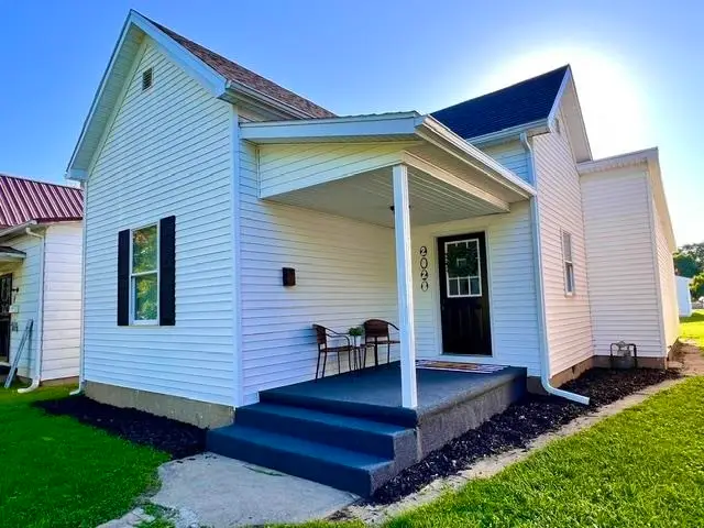 2028 Indiana Ave, Connersville, IN 47331 - #1