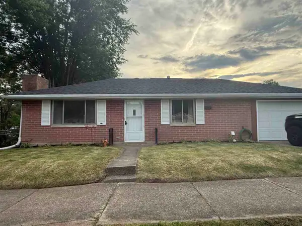 412 N Morton St, Centerville, IN 47330