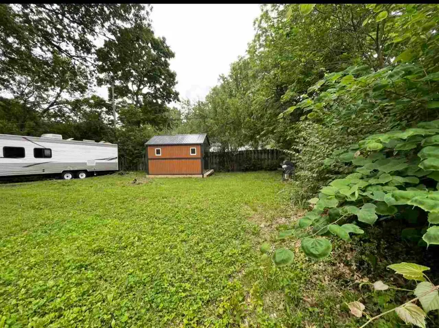 6213 E 25th st, Warren, IN 46219 - #3