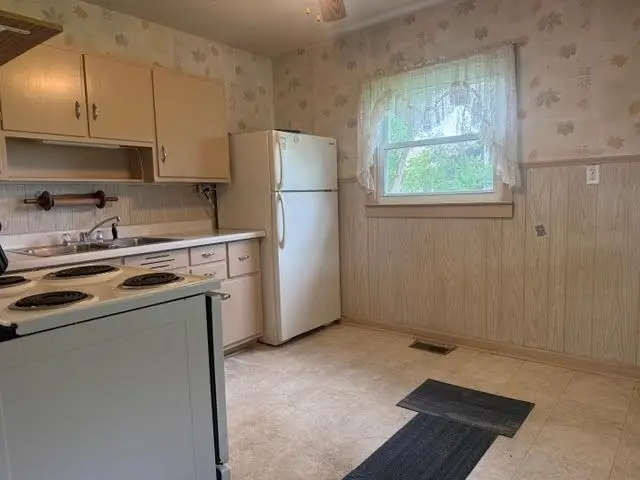 2712 Brown Street, New Castle, IN 47362 - #3