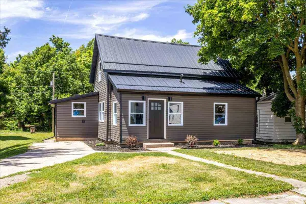 410 High St, Winchester, IN 47394