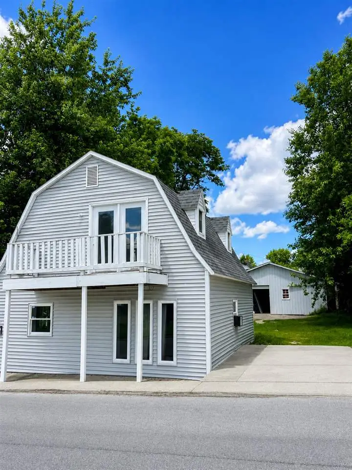 927 Meyer Ave, Connersville, IN 47331 - #2