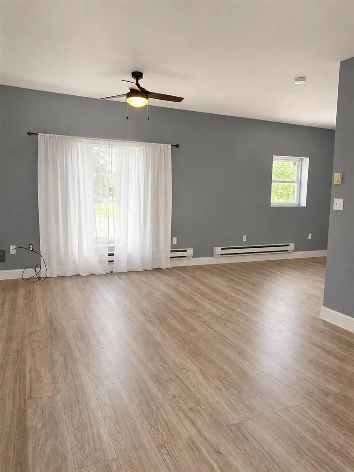 927 Meyer Ave, Connersville, IN 47331 - #3