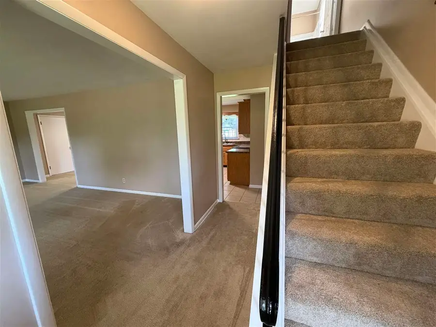 2155 W Westholme Dr, Marion, IN 46952 - #3