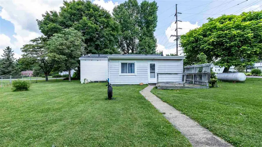208 E Sycamore, Liberty, IN 47353 - #3