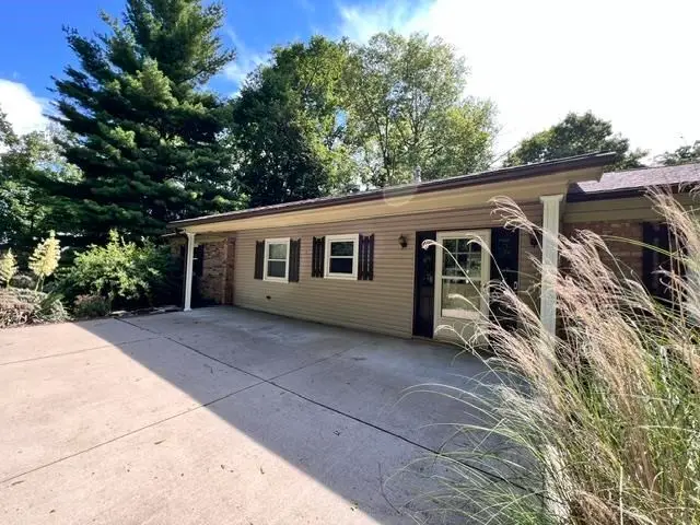 2713 Flint Dr, Connersville, IN 47331 - #2
