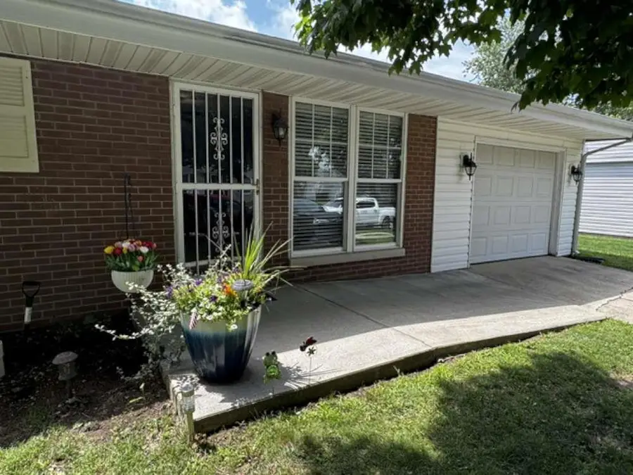 209 W Price Street, Gaston, IN 47342 - #2