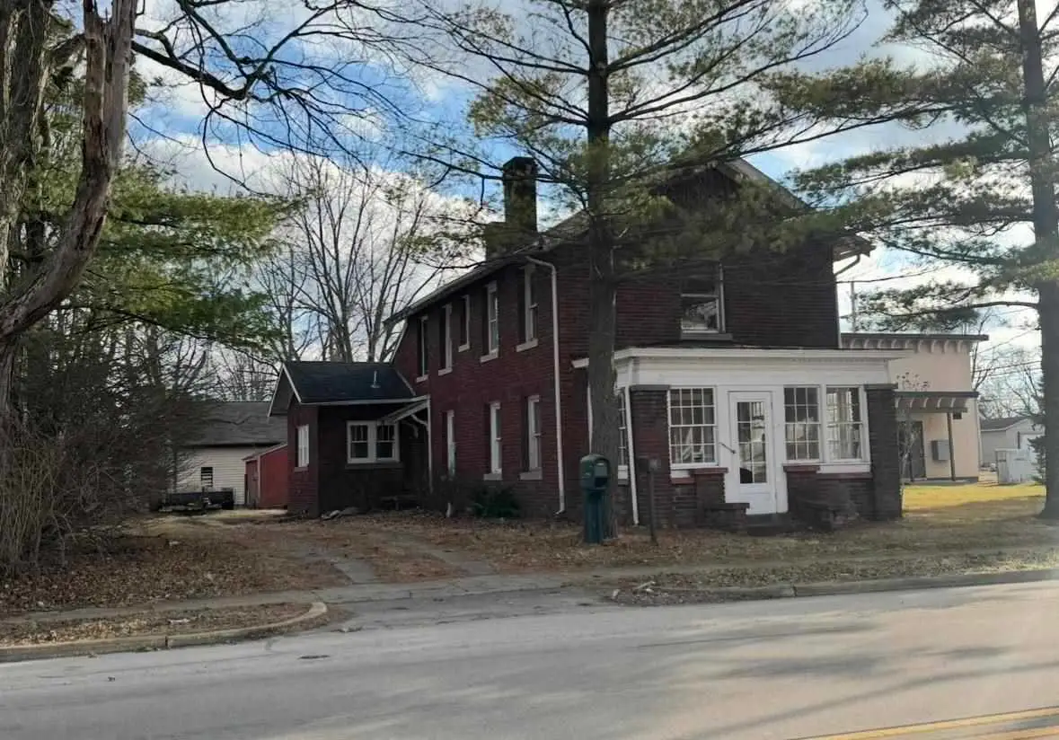 205 W MAIN STREET, Centerville, IN 47330 - #1