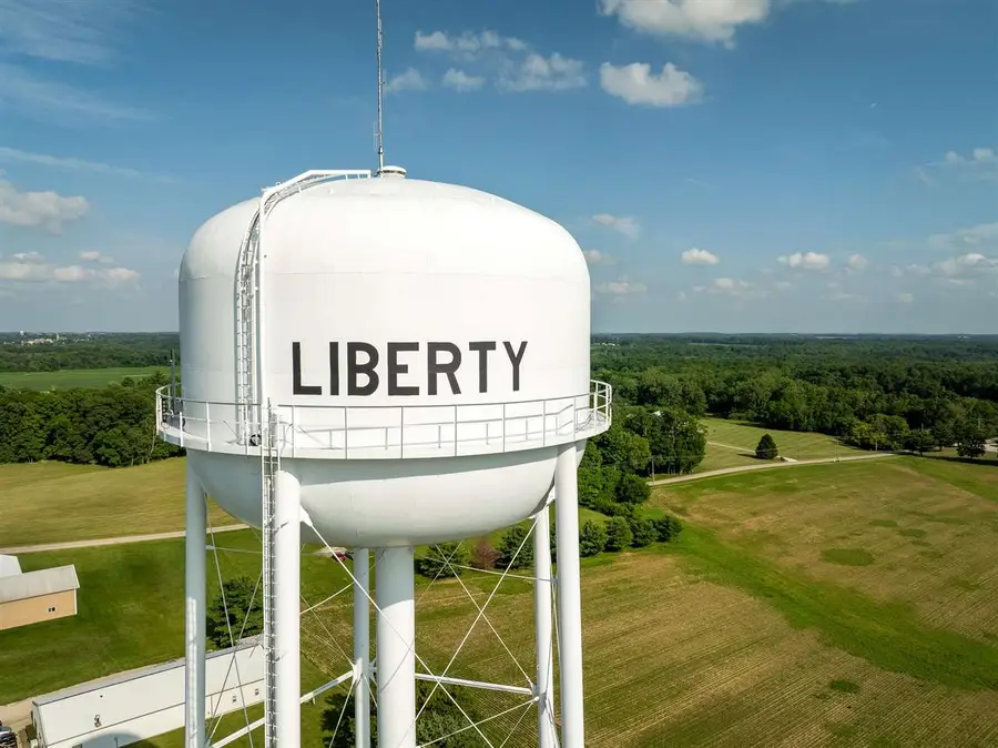 215 Deer Ridge Drive, Liberty, IN 47353 - #2