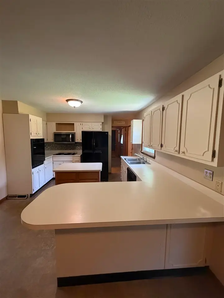871 W CR 450 N, Connersville, IN 47331 - #3