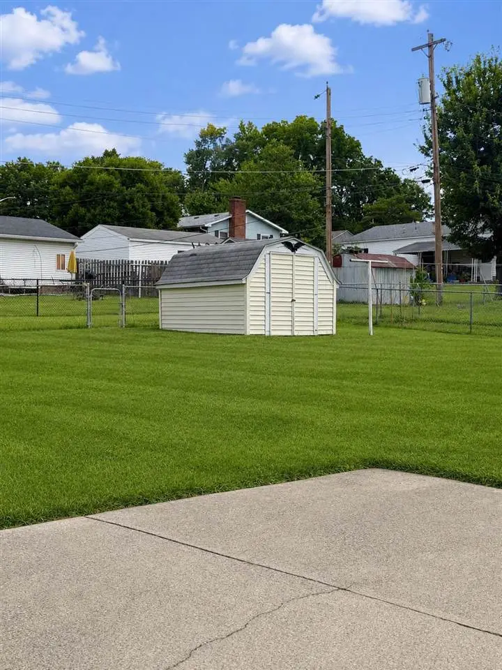 1308 W 6th St, Connersville, IN 47331 - #3