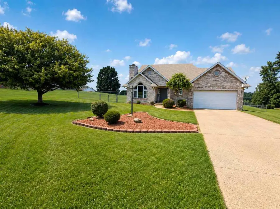 1949 E Woodside Village Dr., Connersville, IN 47331 - #2