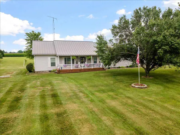 3577 S County Road 100 E, Winchester, IN 47394