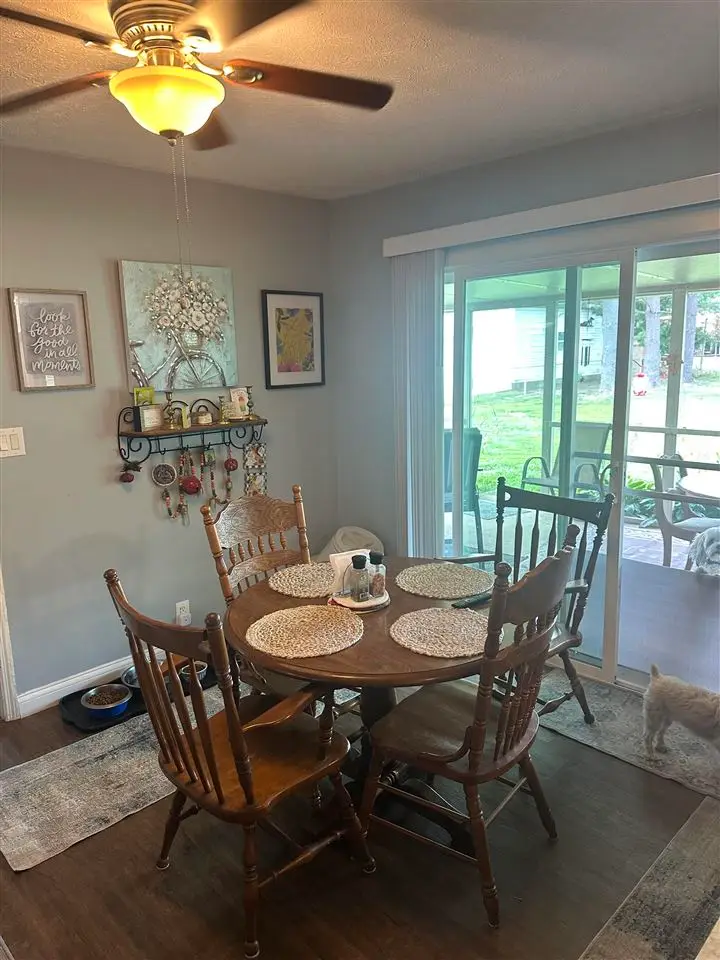 158 W Alta Lane, Connersville, IN 47331 - #3