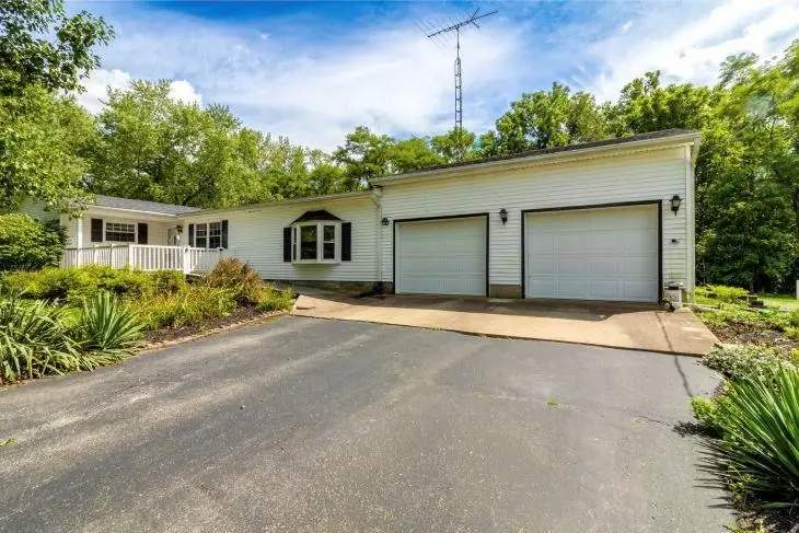 10113 Black Road, Centerville, IN 47330 - #1