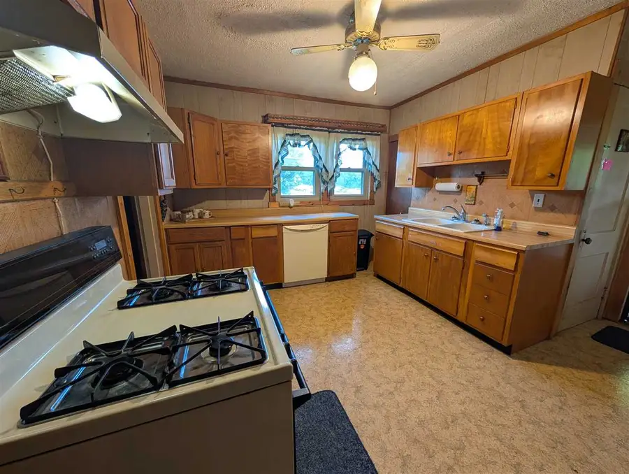 1243 Crosshall Street, Richmond, IN 47374 - #3
