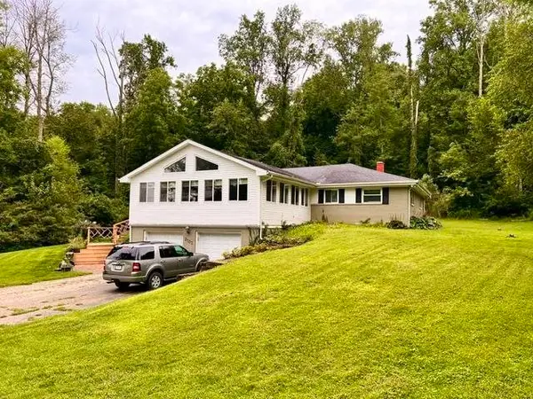 2703 Highland Dr, Connersville, IN 47331