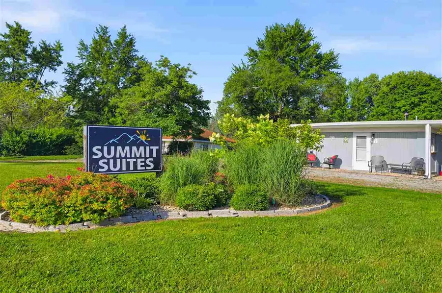 601 S Walnut Street, Mount Summit, IN 47361 - #2