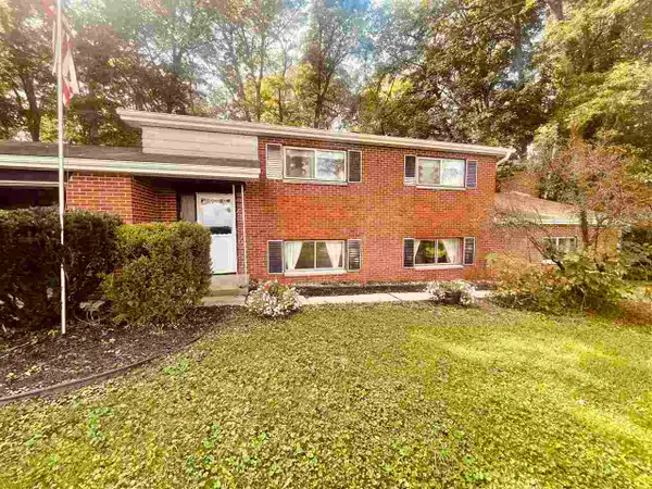 5592 SUGAR GROVE RD, Greens Fork, IN 47345