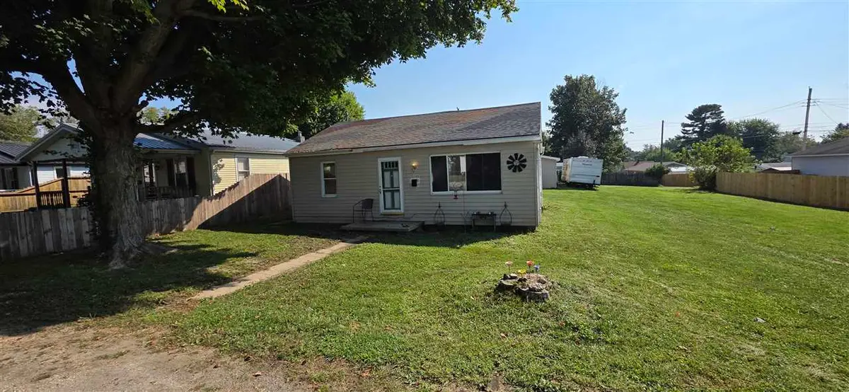 1106 Maple St, Connersville, IN 47331 - #1