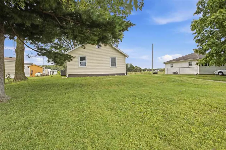 1021 Wise Rd, Cambridge City, IN 47327 - #3