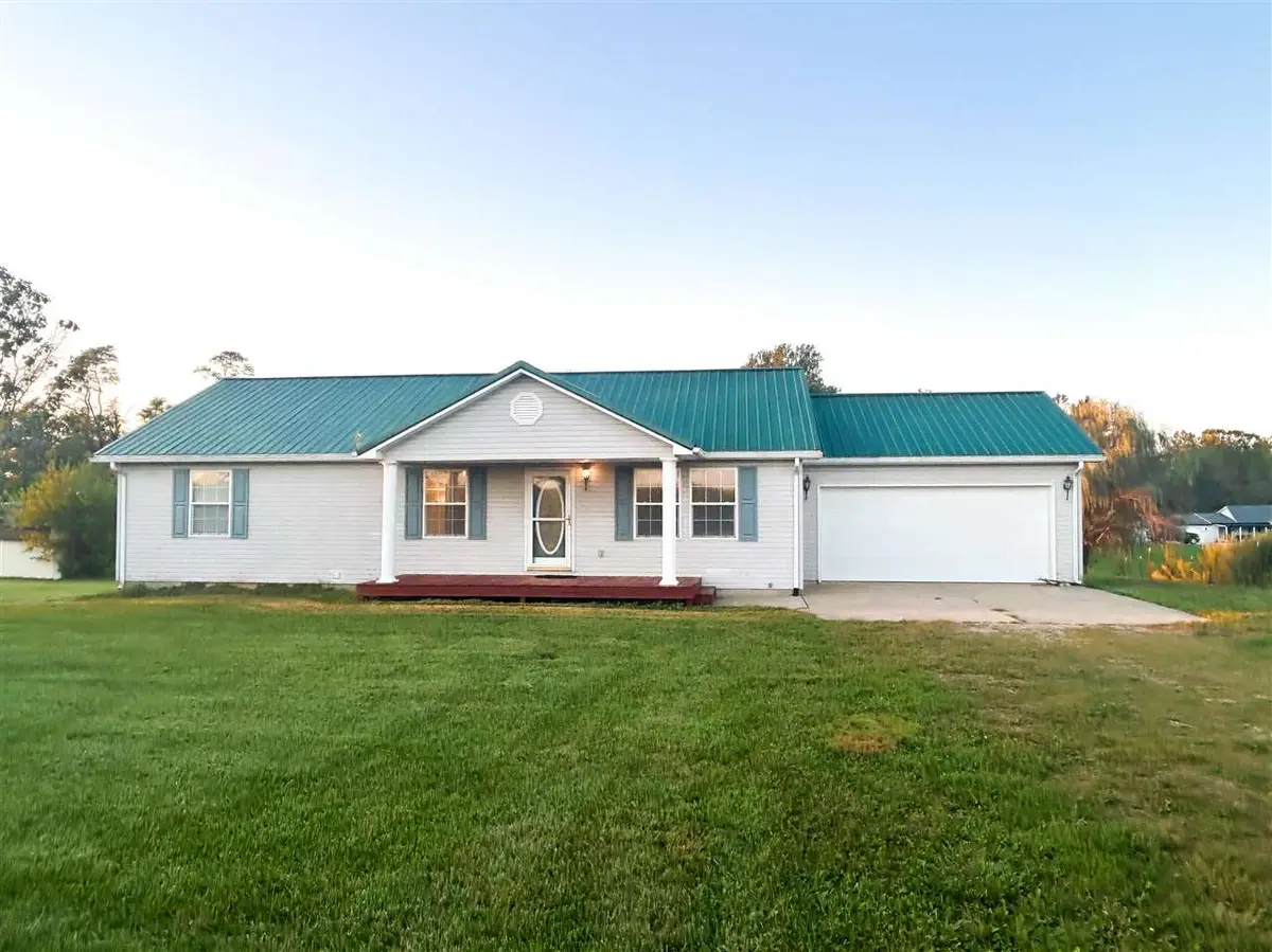 2022 W 400 N, Connersville, IN 47331 - #1