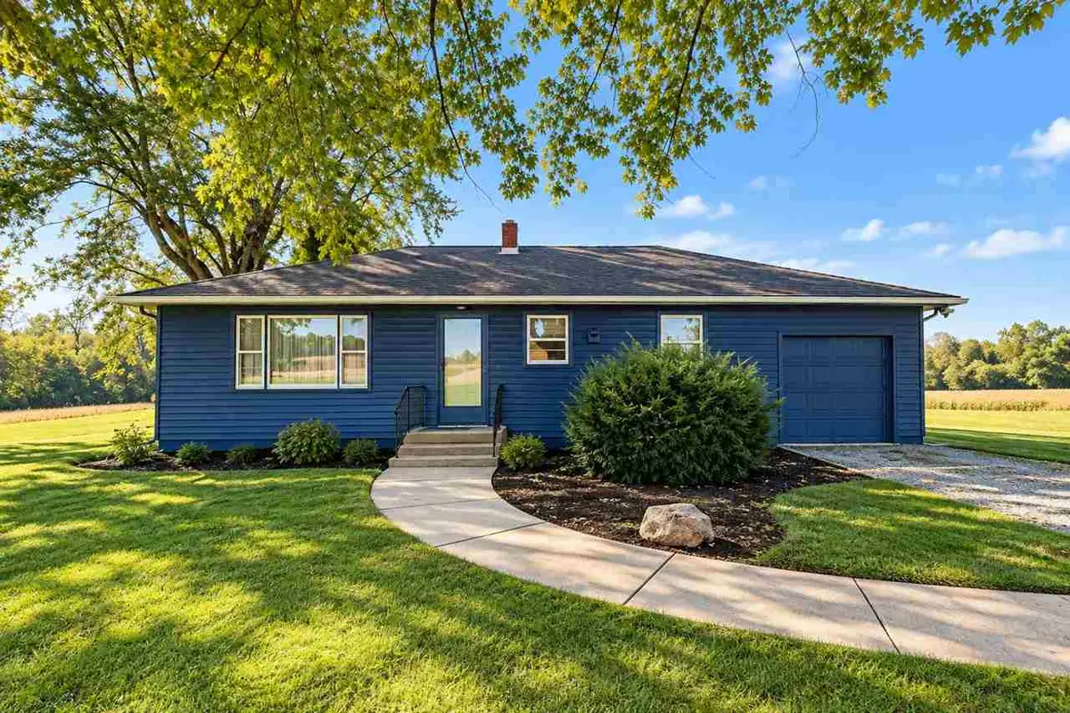 12093 W US Highway 40, Cambridge City, IN 47327 - #1