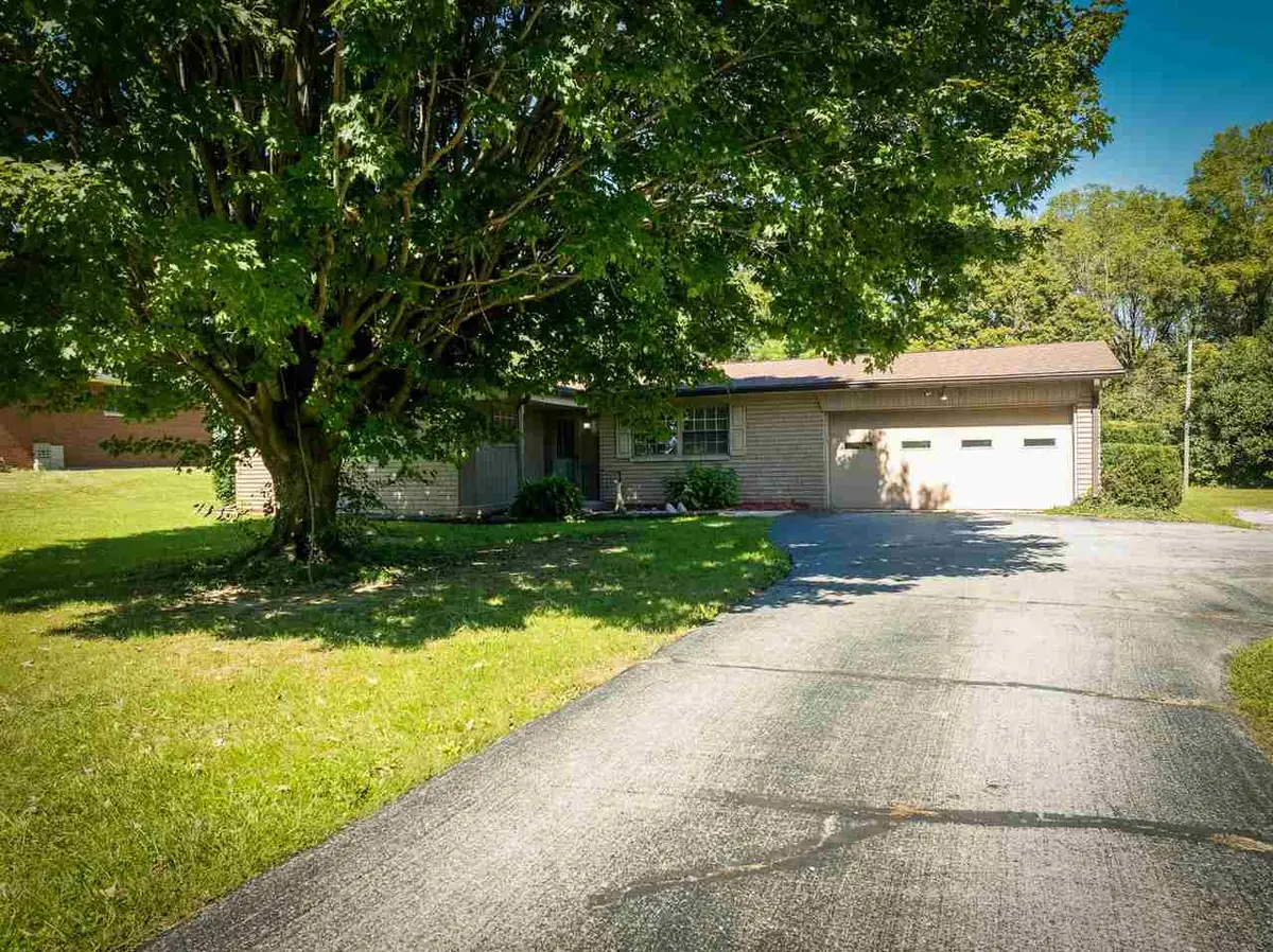 16418 St RD 38, Hagerstown, IN 47346 - #1
