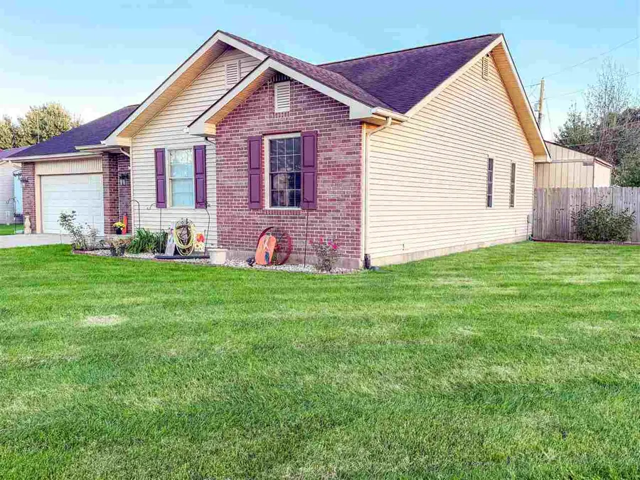 3640 W Starlight Dr., Connersville, IN 47331 - #2