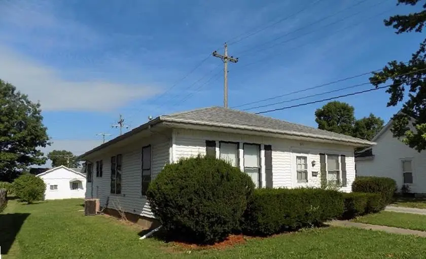 521 Vine St, Connersville, IN 47331 - #1