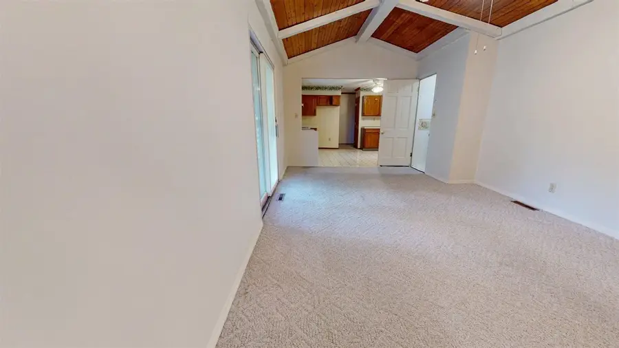 701 E Village Creek Rd, Connersville, IN 47331 - #2