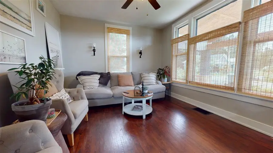 236 Fiant St, Connersville, IN 47331 - #3
