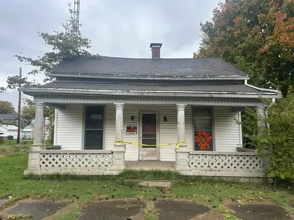 37 E Church St, Cambridge City, IN 47327