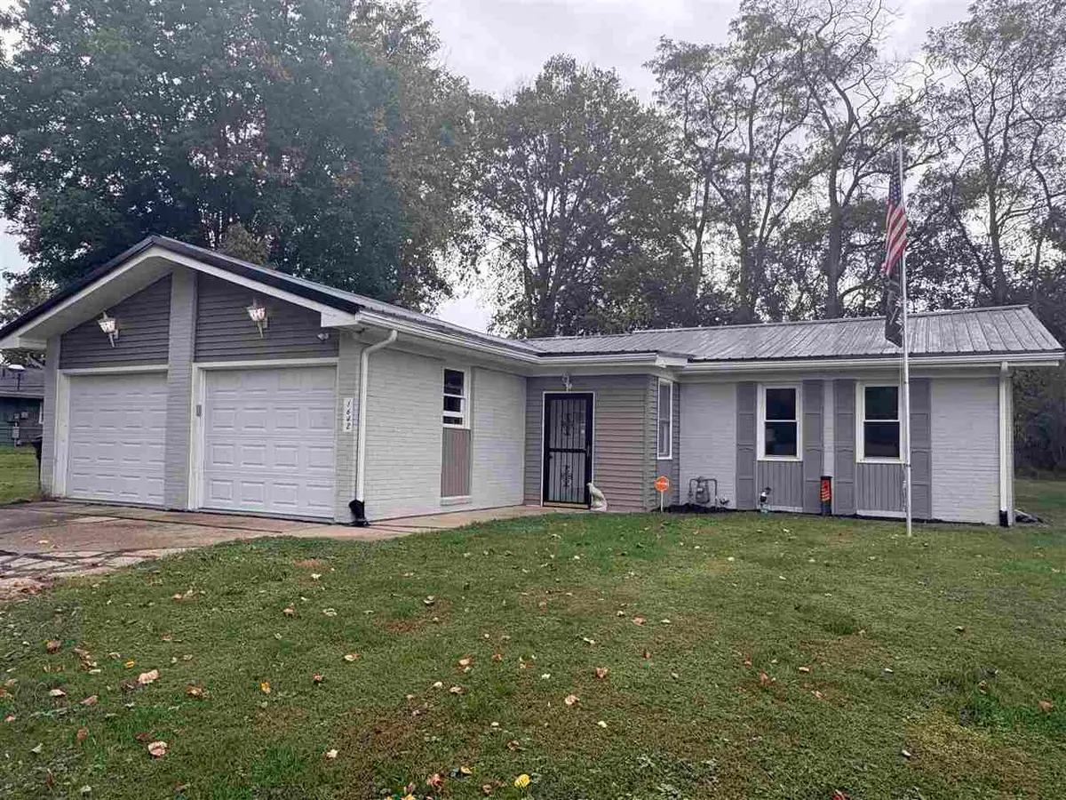 1642 E County Road 170 N, Connersville, IN 47331 - #1