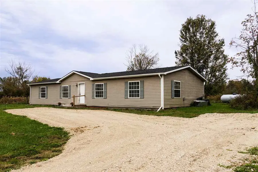 3744 SMELSER ROAD, Centerville, IN 47330 - #2