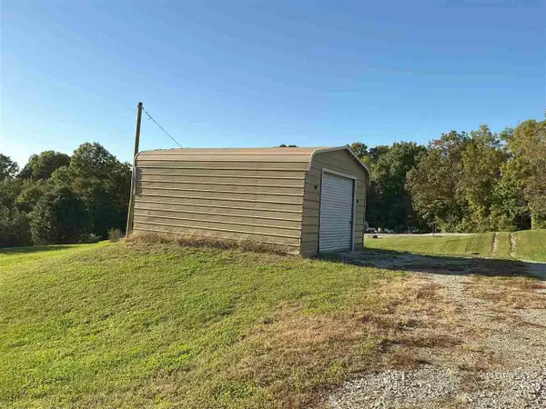 3399 W SNAKE HILL ROAD, Liberty, IN 47353