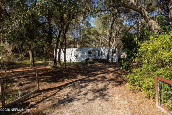 270 Bay Street, Hawthorne, FL 32640