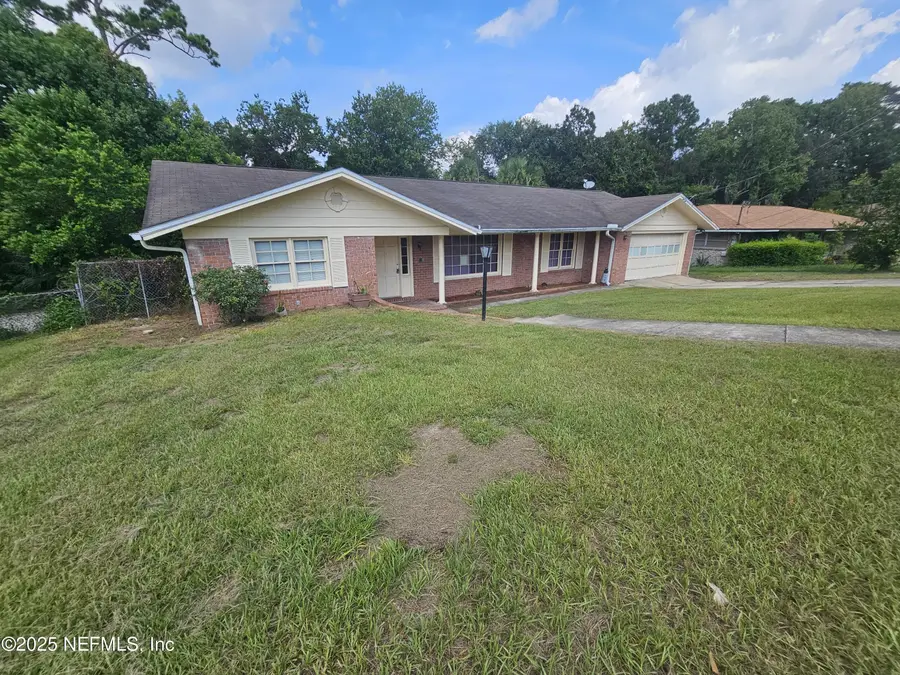 1934 Woodleigh W Drive, Jacksonville, FL 32211 - Image #2