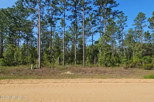 219 Cessna Way, Hawthorne, FL 32640