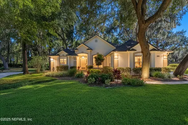 557 Feather Oaks Court, Orange Park, FL 32073