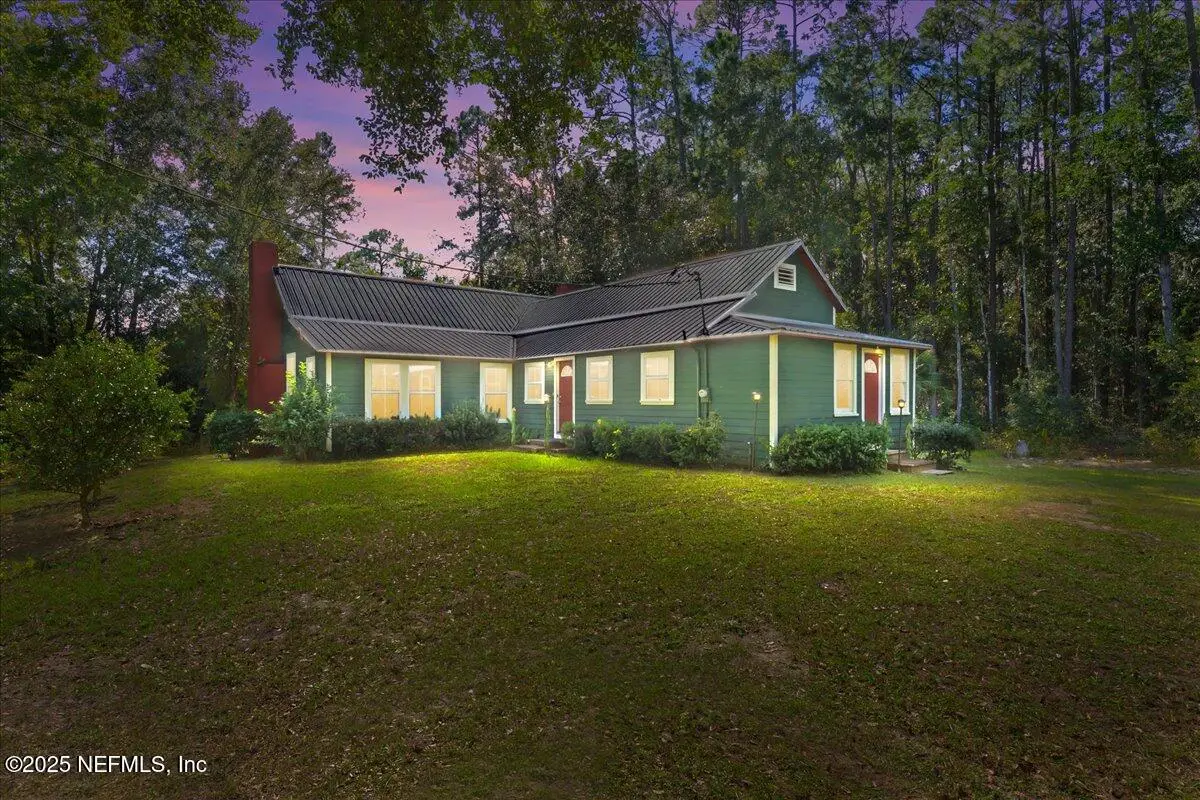 21317 SE 111th Avenue, Hawthorne, FL 32640 - #1